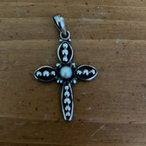 Silpada Contemporary Credence pendant